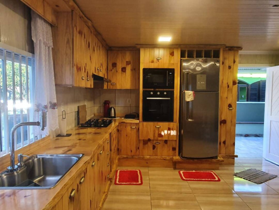Imagem Casa com 3 Quartos à Venda, 155 m² em Centro - Balneário Barra Do Sul Imagem Casa com 3 Quartos à Venda, 155 m² em Centro - Balneário Barra Do Sul