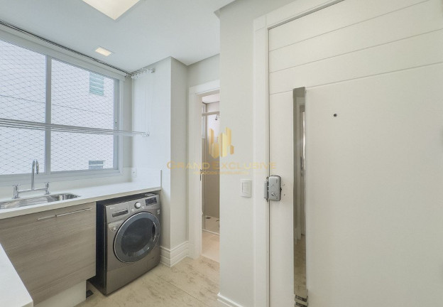 Imagem Cobertura com 3 Quartos à Venda, 273 m² em Centro - Balneário Camboriú Imagem Cobertura com 3 Quartos à Venda, 273 m² em Centro - Balneário Camboriú
