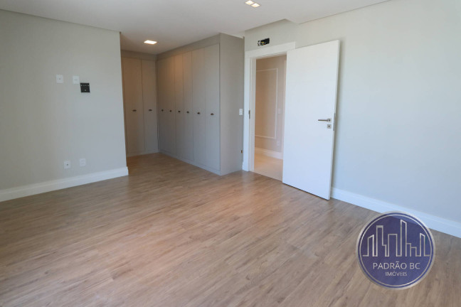 Imagem Apartamento com 3 Quartos para Alugar, 139 m² em Centro - Balneário Camboriú Imagem Apartamento com 3 Quartos para Alugar, 139 m² em Centro - Balneário Camboriú