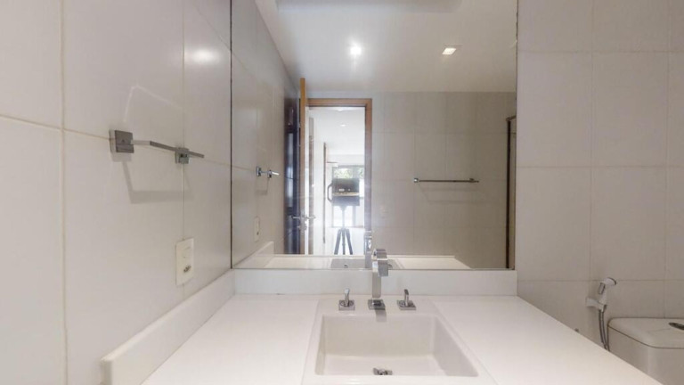 Imagem Imóvel com 3 Quartos à Venda, 143 m² em Botafogo - Rio De Janeiro Imagem Imóvel com 3 Quartos à Venda, 143 m² em Botafogo - Rio De Janeiro