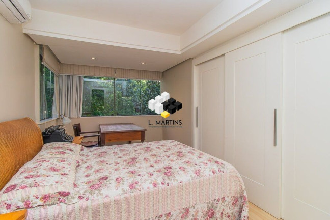 Imagem Apartamento com 3 Quartos à Venda, 148 m² em Moinhos De Vento - Porto Alegre Imagem Apartamento com 3 Quartos à Venda, 148 m² em Moinhos De Vento - Porto Alegre
