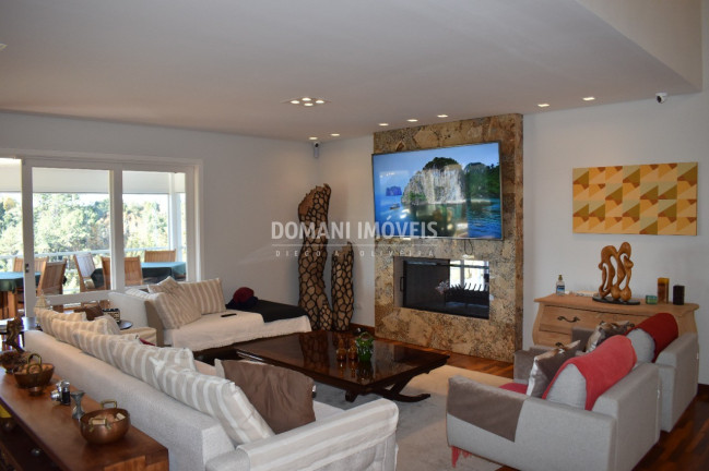 Imagem Casa com 4 Quartos à Venda, 450 m² em Região Do Alto Do Capivari - Campos Do Jordão Imagem Casa com 4 Quartos à Venda, 450 m² em Região Do Alto Do Capivari - Campos Do Jordão