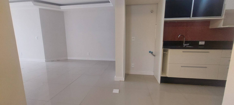 Imagem Apartamento com 3 Quartos à Venda, 96 m² em Centro - Florianópolis Imagem Apartamento com 3 Quartos à Venda, 96 m² em Centro - Florianópolis