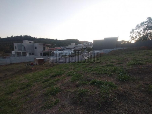 Terreno à Venda, 759 m² em Jardim Europa - Bragança Paulista