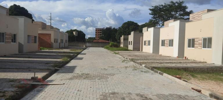 Imagem Casa de Condomínio com 3 Quartos à Venda, 170 m² em Pedra Mole - Teresina Imagem Casa de Condomínio com 3 Quartos à Venda, 170 m² em Pedra Mole - Teresina