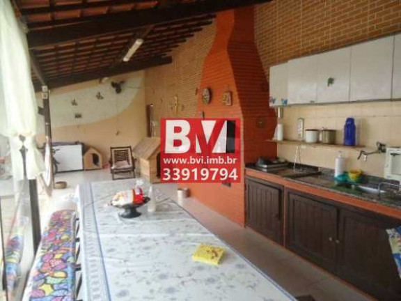 Imagem Casa com 4 Quartos à Venda, 140 m² em Centro - Miguel Pereira
