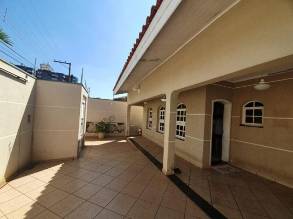 Casa com 3 Quartos à Venda, 360 m² em Vila Menuzzo - Sumaré