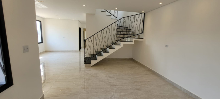 Imagem Sobrado com 4 Quartos à Venda, 200 m² em Villas Do Jaguari - Santana De Parnaíba Imagem Sobrado com 4 Quartos à Venda, 200 m² em Villas Do Jaguari - Santana De Parnaíba