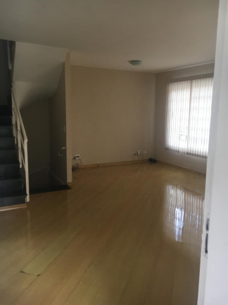 Imagem Casa com 3 Quartos à Venda, 245 m² em Parque Munhoz - São Paulo Imagem Casa com 3 Quartos à Venda, 245 m² em Parque Munhoz - São Paulo