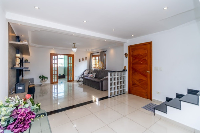 Imagem Casa com 3 Quartos à Venda, 251 m² em Jardim Regina - São Paulo