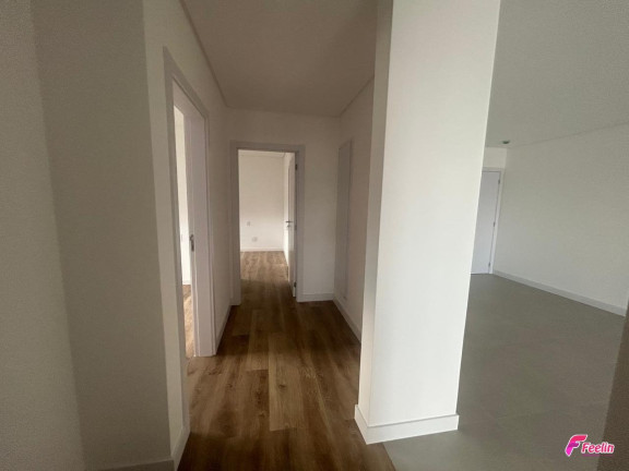 Imagem Apartamento com 3 Quartos à Venda, 130 m² em Estreito - Florianópolis Imagem Apartamento com 3 Quartos à Venda, 130 m² em Estreito - Florianópolis