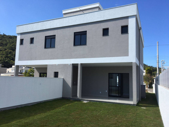 Imagem Casa de Condomínio com 3 Quartos à Venda, 130 m² em Cachoeira Do Bom Jesus - Florianópolis