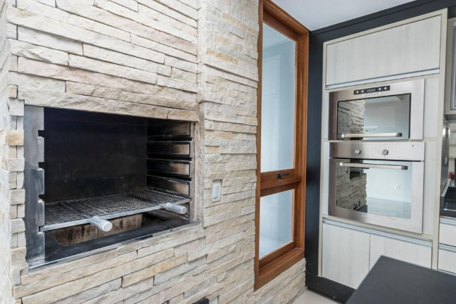 Imagem Imóvel com 2 Quartos à Venda, 83 m² em Jardim Botânico - Porto Alegre Imagem Imóvel com 2 Quartos à Venda, 83 m² em Jardim Botânico - Porto Alegre