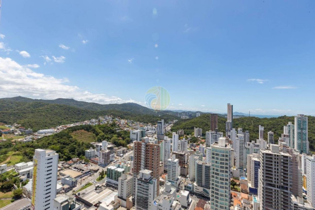 Imagem Apartamento com 4 Quartos à Venda, 228 m² em Pioneiros - Balneário Camboriú