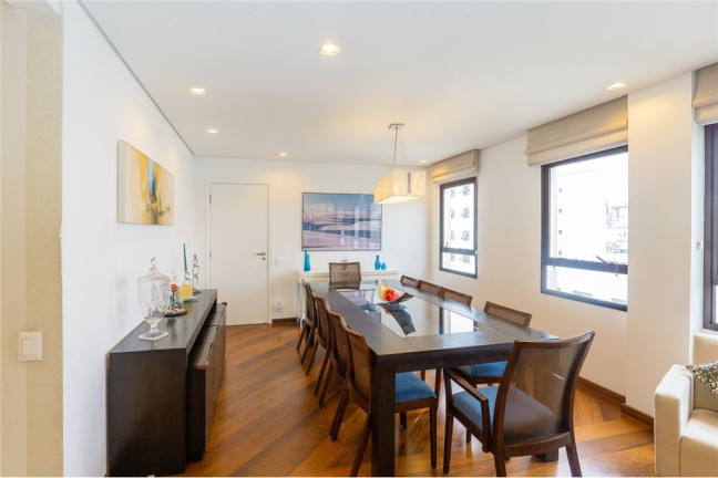 Imagem Apartamento com 4 Quartos à Venda, 201 m² em Moema - São Paulo Imagem Apartamento com 4 Quartos à Venda, 201 m² em Moema - São Paulo