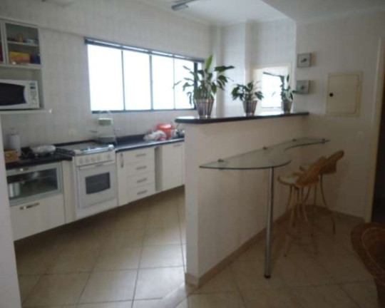 Imagem Apartamento com 4 Quartos à Venda, 154 m² em Pitangueiras - Guarujá