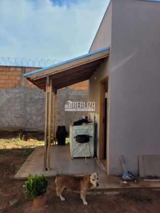 Imagem Casa com 2 Quartos à Venda, 200 m² em Oneida Mendes Ii - Uberaba Imagem Casa com 2 Quartos à Venda, 200 m² em Oneida Mendes Ii - Uberaba