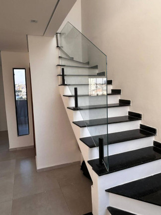 Imagem Sobrado com 2 Quartos à Venda, 100 m² em Vila Lavínia - Mogi Das Cruzes Imagem Sobrado com 2 Quartos à Venda, 100 m² em Vila Lavínia - Mogi Das Cruzes