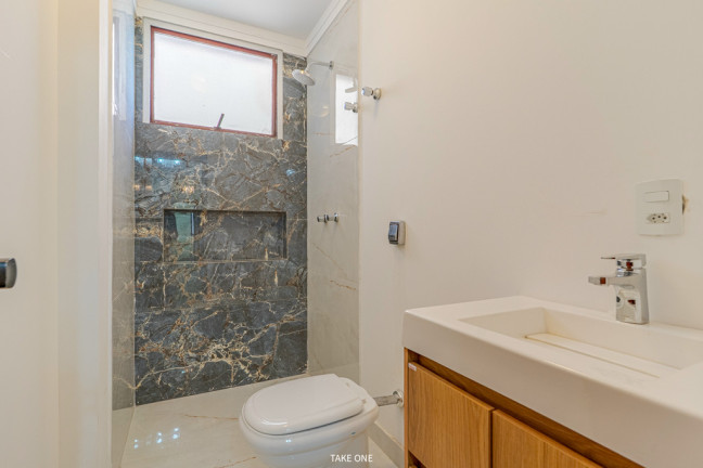 Imagem Imóvel com 1 Quarto à Venda, 233 m² em Cambuí - Campinas Imagem Imóvel com 1 Quarto à Venda, 233 m² em Cambuí - Campinas