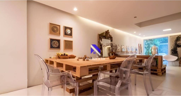 Imagem Casa com 5 Quartos à Venda, 250 m² em Vila Gertrudes - São Paulo Imagem Casa com 5 Quartos à Venda, 250 m² em Vila Gertrudes - São Paulo