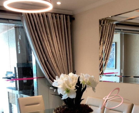 Apartamento com 3 Quartos à Venda,  em Centro - Balneário Camboriú