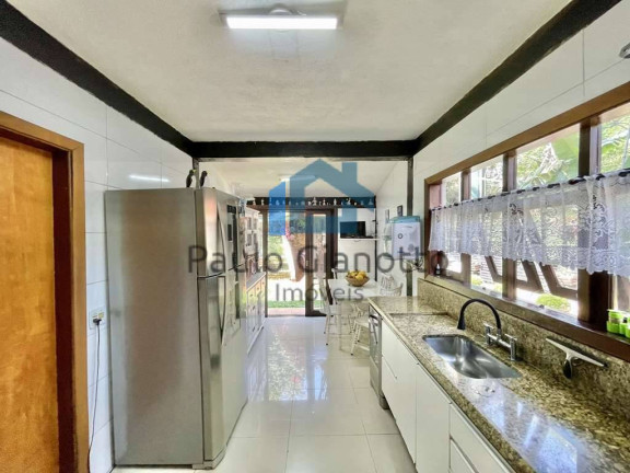 Imagem Casa de Condomínio com 3 Quartos à Venda, 183 m² em Chácara Santa Lúcia - Carapicuíba