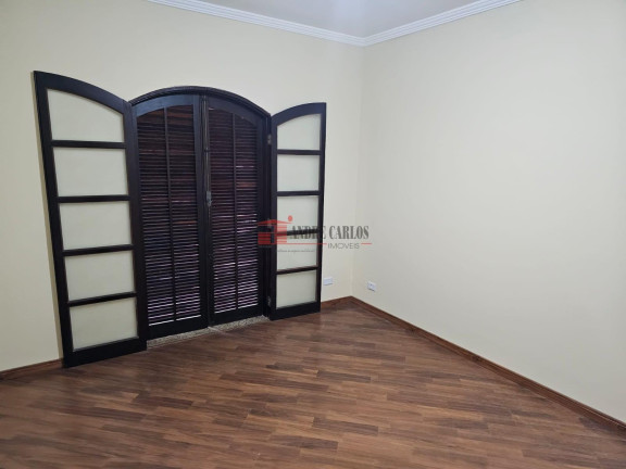 Imagem Sobrado com 3 Quartos à Venda, 220 m² em Umuarama - Osasco Imagem Sobrado com 3 Quartos à Venda, 220 m² em Umuarama - Osasco
