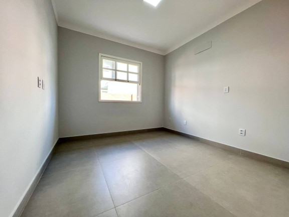 Imagem Casa com 3 Quartos à Venda, em Capão Da Canoa Imagem Casa com 3 Quartos à Venda, em Capão Da Canoa