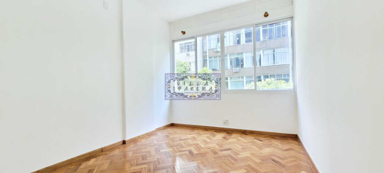 Imagem Apartamento com 3 Quartos à Venda, 210 m² em Copacabana - Rio De Janeiro Imagem Apartamento com 3 Quartos à Venda, 210 m² em Copacabana - Rio De Janeiro