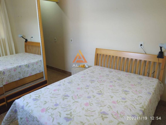 Imagem Casa com 2 Quartos à Venda, 75 m² Imagem Casa com 2 Quartos à Venda, 75 m²