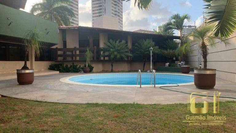 Casa com 4 Quartos à Venda, 391 m² em Capim Macio - Natal