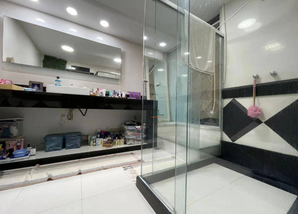 Imagem Casa com 4 Quartos à Venda, 400 m² em Piratininga - Niterói Imagem Casa com 4 Quartos à Venda, 400 m² em Piratininga - Niterói