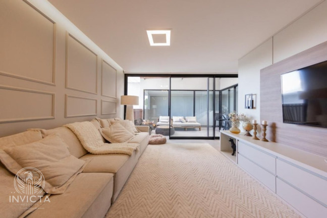 Imagem Casa com 4 Quartos à Venda, 380 m² em Estados - Balneário Camboriú Imagem Casa com 4 Quartos à Venda, 380 m² em Estados - Balneário Camboriú