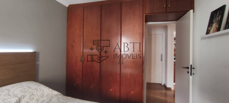 Imagem Apartamento com 3 Quartos à Venda, 110 m² em Moema - São Paulo Imagem Apartamento com 3 Quartos à Venda, 110 m² em Moema - São Paulo