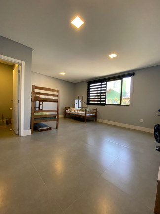 Imagem Sobrado com 4 Quartos à Venda, 350 m² em Praia De Armação Do Itapocorói - Penha