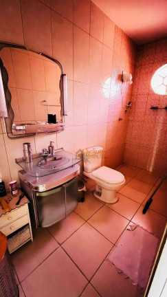 Imagem Sobrado com 3 Quartos à Venda, 179 m² em Jardim Santa Clara - Guarulhos Imagem Sobrado com 3 Quartos à Venda, 179 m² em Jardim Santa Clara - Guarulhos