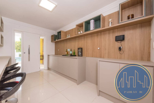 Imagem Casa com 3 Quartos para Temporada, 350 m² em Praia Das Taquaras - Balneário Camboriú
