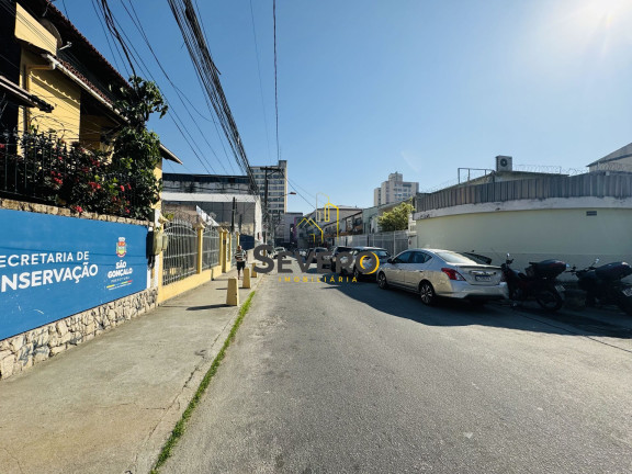 Imagem Casa com 4 Quartos à Venda,  em Centro - São Gonçalo