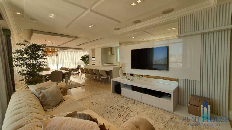 Imagem Apartamento com 3 Quartos à Venda, 273 m² em Centro - Balneário Camboriú Imagem Apartamento com 3 Quartos à Venda, 273 m² em Centro - Balneário Camboriú