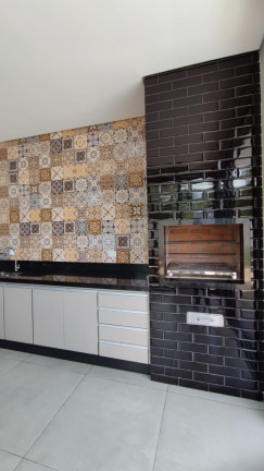 Imagem Casa com 3 Quartos à Venda, 170 m² em Ninho Verde Ii - Pardinho Imagem Casa com 3 Quartos à Venda, 170 m² em Ninho Verde Ii - Pardinho