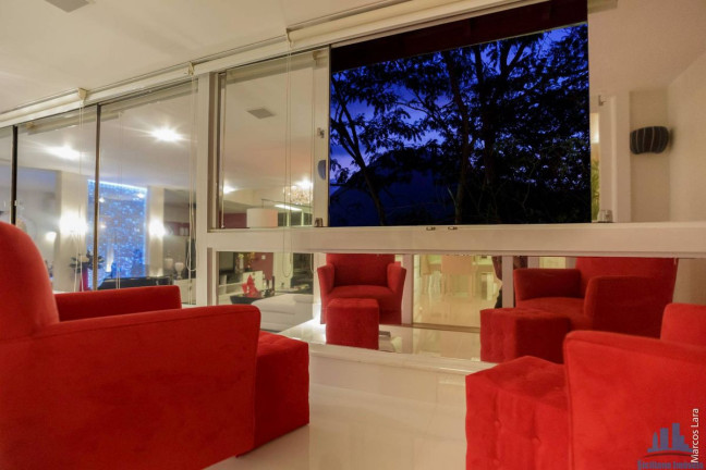 Imagem Casa de Condomínio com 4 Quartos à Venda, 400 m² em Pedro Do Rio - Petrópolis Imagem Casa de Condomínio com 4 Quartos à Venda, 400 m² em Pedro Do Rio - Petrópolis