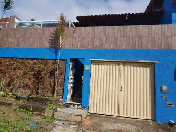 Sobrado com 3 Quartos à Venda,  em Olivença - Ilhéus
