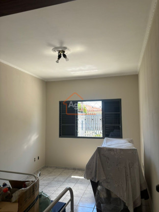 Imagem Casa com 2 Quartos à Venda, 120 m² em Jardim São Carlos - Mogi Guaçu Imagem Casa com 2 Quartos à Venda, 120 m² em Jardim São Carlos - Mogi Guaçu
