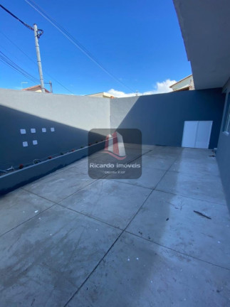 Imagem Imóvel com 1 Quarto à Venda, 50 m² em Peró - Cabo Frio Imagem Imóvel com 1 Quarto à Venda, 50 m² em Peró - Cabo Frio