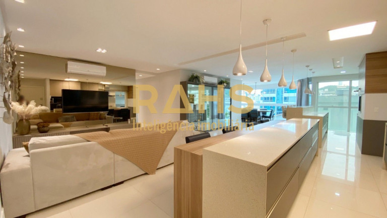 Apartamento com 3 Quartos à Venda, 199 m² em Praia Brava De Itajaí - Itajaí