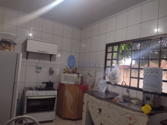 Imagem Casa com 2 Quartos à Venda, 372 m² em Calixtolândia - Anápolis Imagem Casa com 2 Quartos à Venda, 372 m² em Calixtolândia - Anápolis