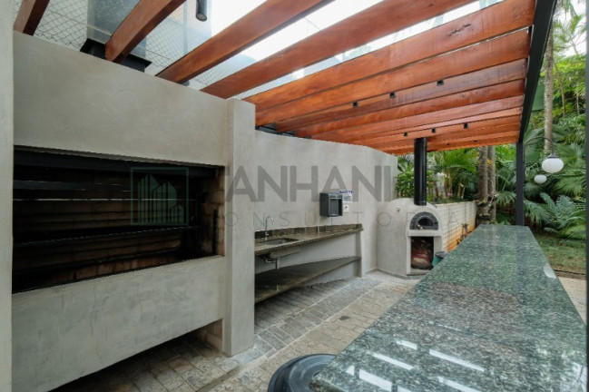Imagem Imóvel com 4 Quartos à Venda, 267 m² em Pacaembu - São Paulo Imagem Imóvel com 4 Quartos à Venda, 267 m² em Pacaembu - São Paulo
