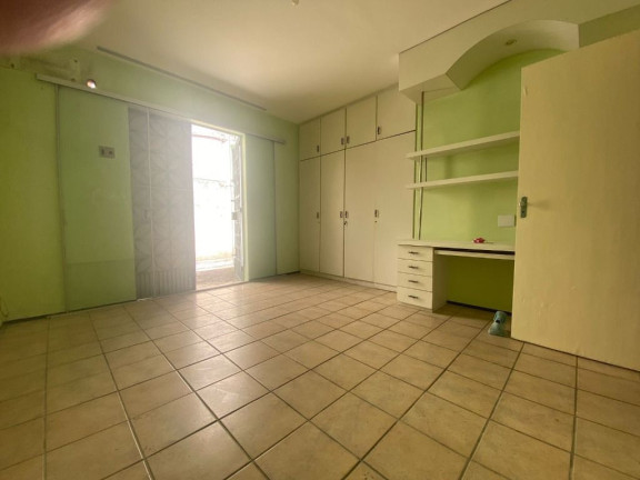 Imagem Casa com 3 Quartos à Venda, 260 m² em Montese - Fortaleza Imagem Casa com 3 Quartos à Venda, 260 m² em Montese - Fortaleza