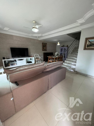 Imagem Sobrado com 3 Quartos à Venda, 161 m² em Morada De Laranjeiras - Serra Imagem Sobrado com 3 Quartos à Venda, 161 m² em Morada De Laranjeiras - Serra