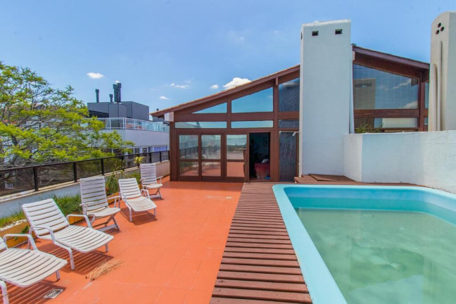 Imagem Cobertura com 3 Quartos à Venda, 277 m² em Cristal - Porto Alegre Imagem Cobertura com 3 Quartos à Venda, 277 m² em Cristal - Porto Alegre